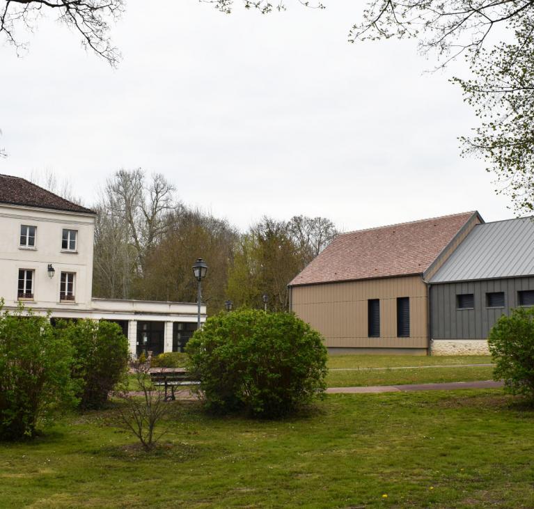 Mairie et école de Saint-Brice